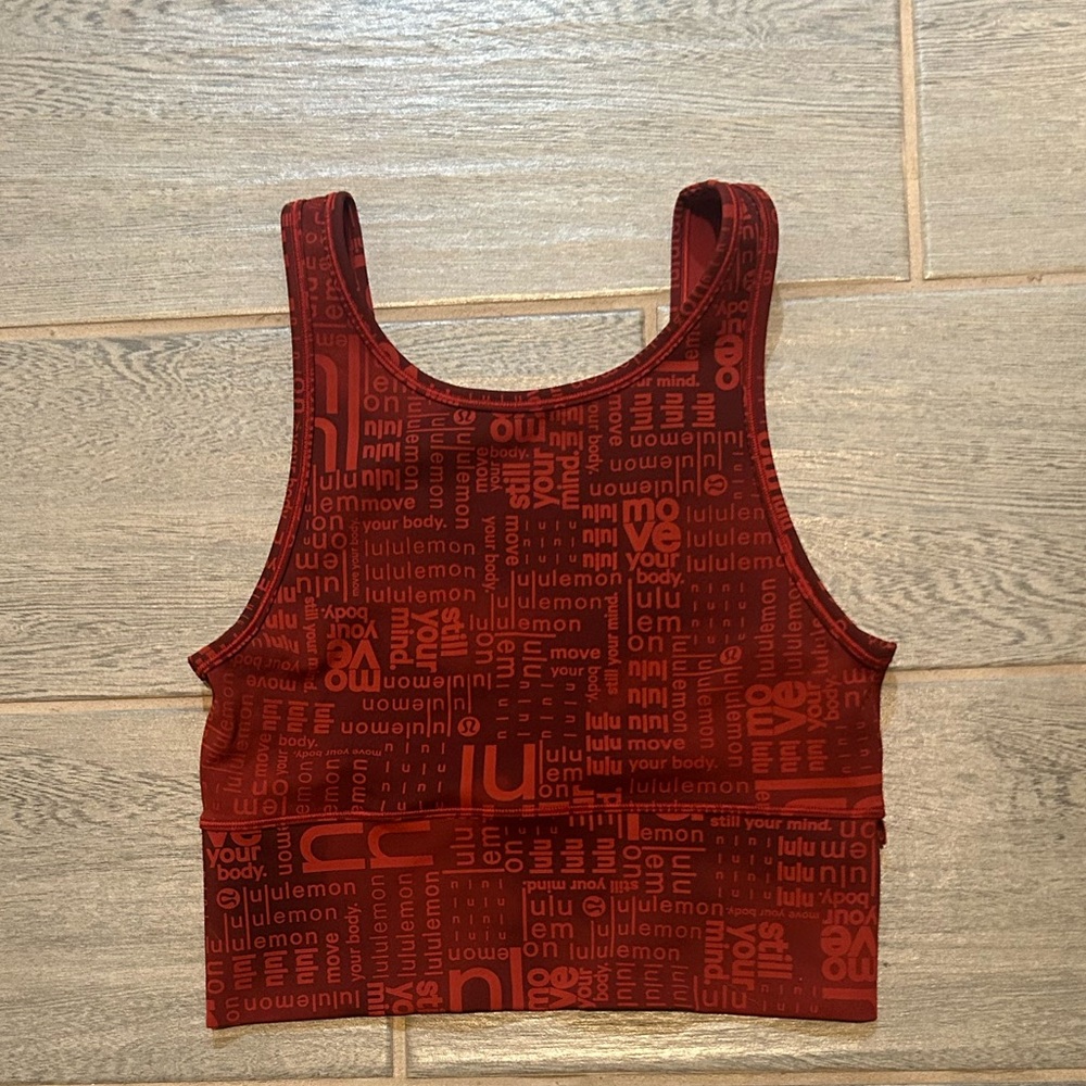 Lululemon Power Pivot tank
